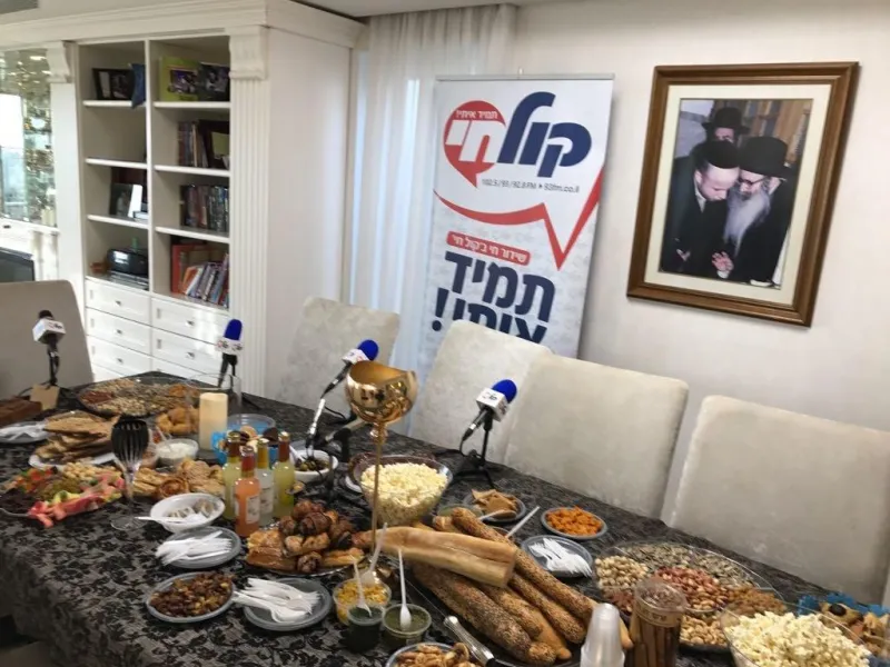 אורח לטוקר 06