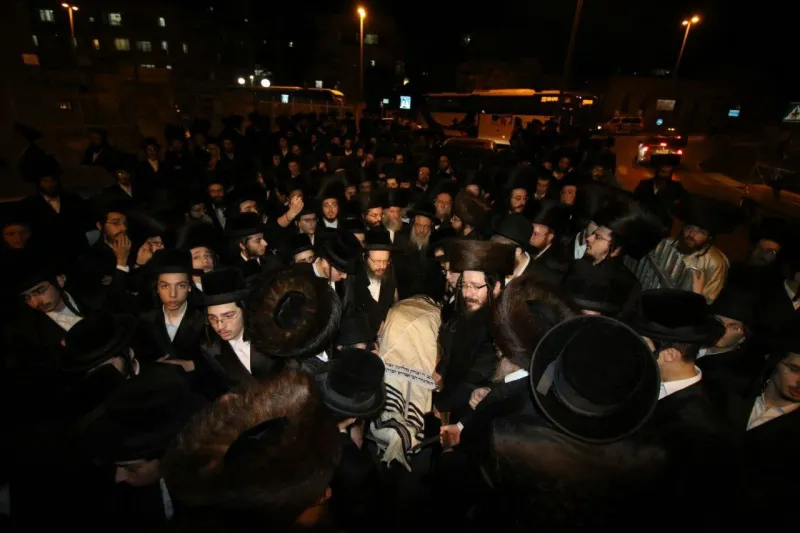 הלווית הרב יצחק גודלמן זצל מזוויעהל 04