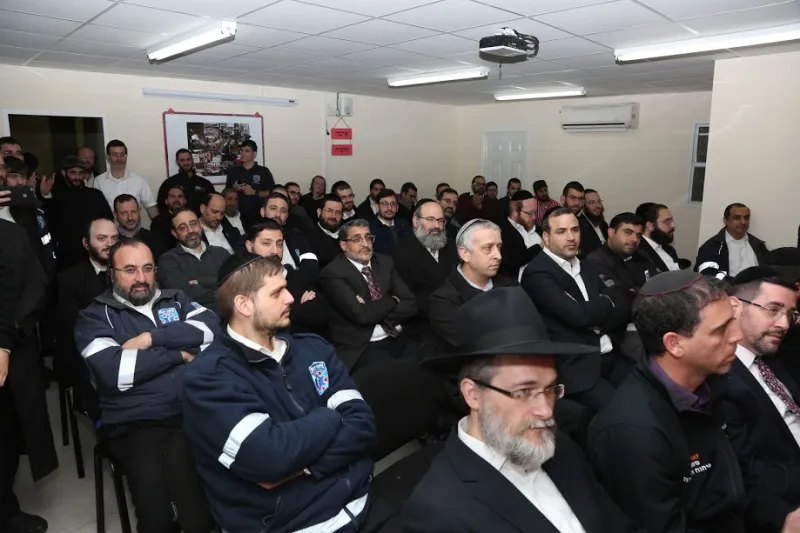 איחוד אלעד 12