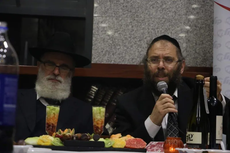 טו בשבט בדרך ה' צילום אבי מילר (17)