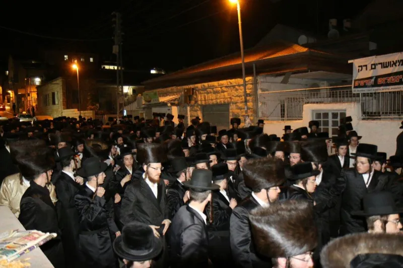 הלווית הרב יצחק גודלמן זצל מזוויעהל