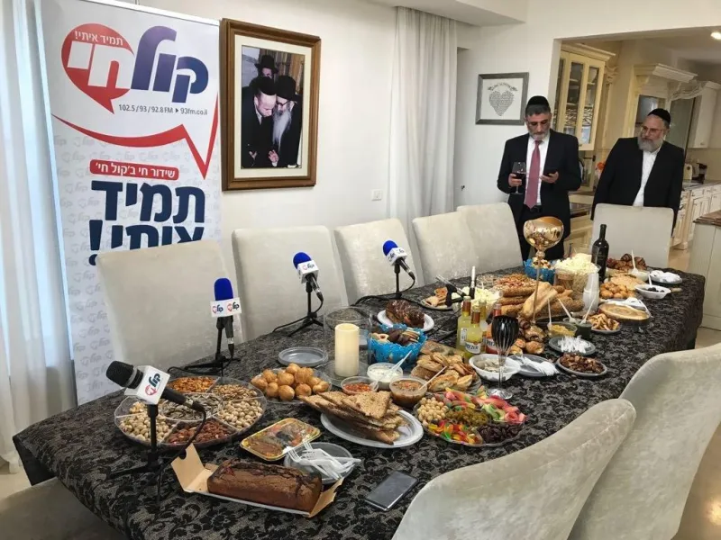 אורח לטוקר 04