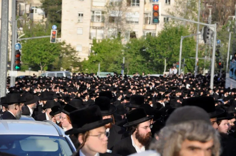 לווית האדמו''ר מקאליב צילום אלקנה קליין (28)