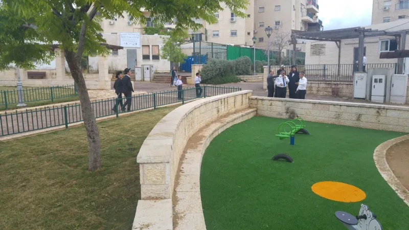 אלעד