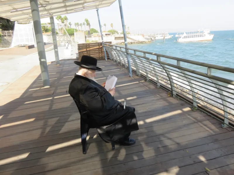 בלימוד מול הכינרת (2)