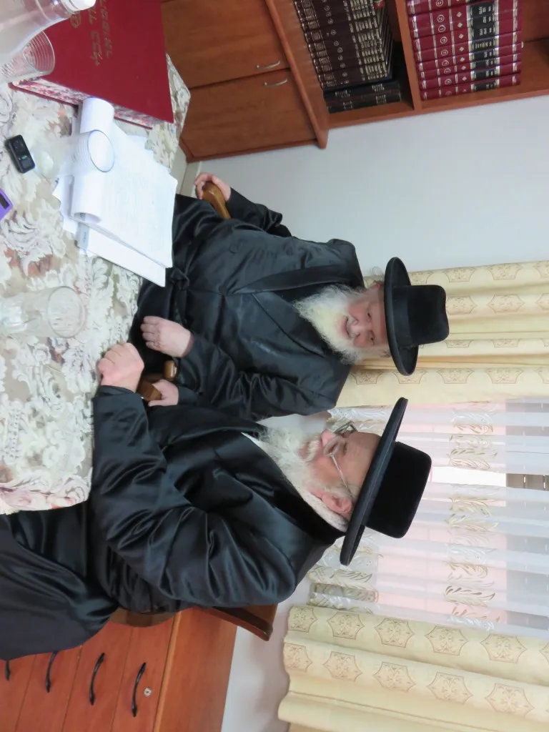 בסוד שיח עם האדמור מתולדות אהרון