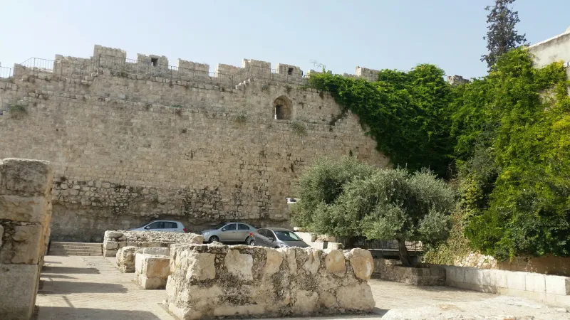החומה