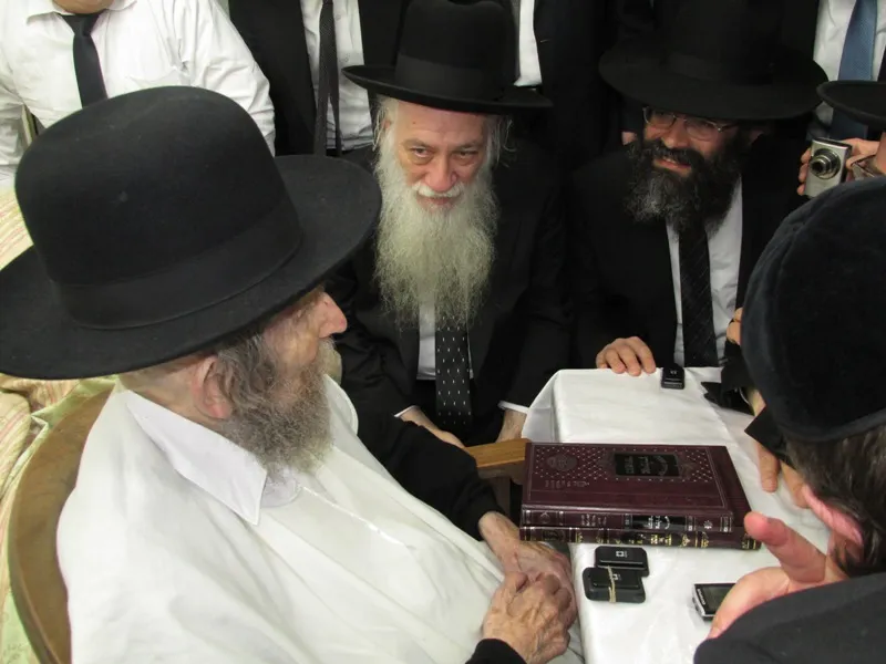 הרבנים כהנמן והכסטר שטיינמן 