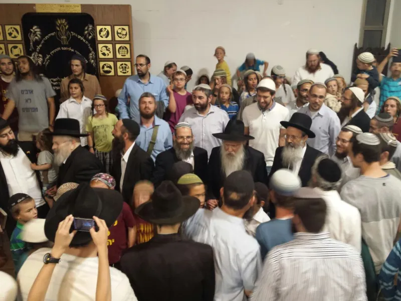 חוזרים למבנה 4