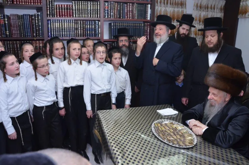 חיים ומקהלה 6