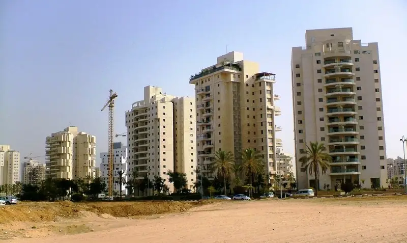 ח 300 בחולון בניין דירה בית