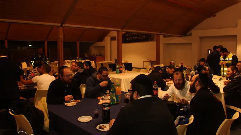 ידידים (22)