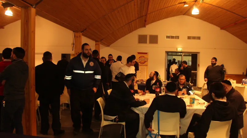 ידידים (30)