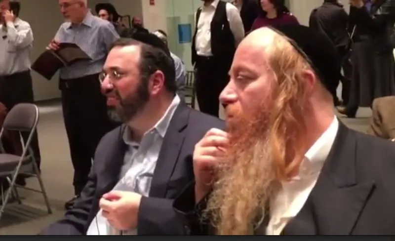 במעמד המכירה