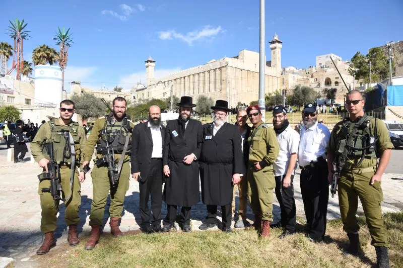 משה גולדשטיין סקווירא חברון קבר רחל (1)