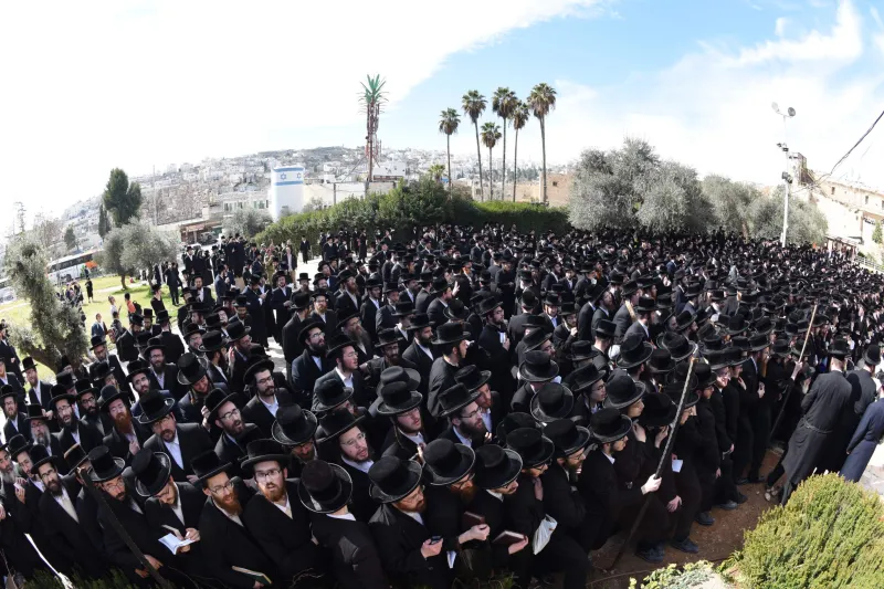 משה גולדשטיין סקווירא חברון קבר רחל (5)