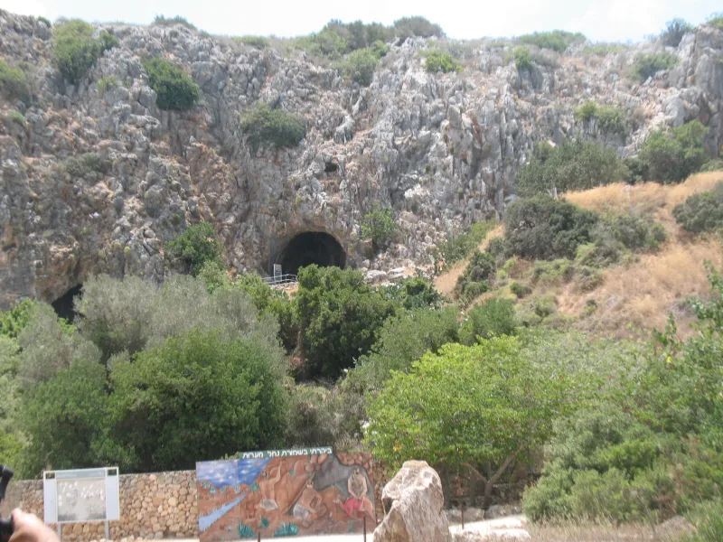 נחל מערות וחוף הים 004