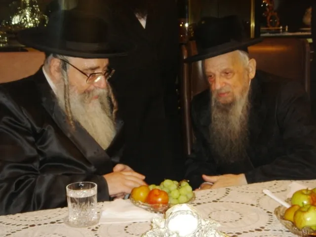 סערט ויזניץ  במעונו בצפת
