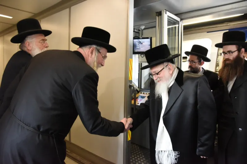 סקווירא בישראל (3)