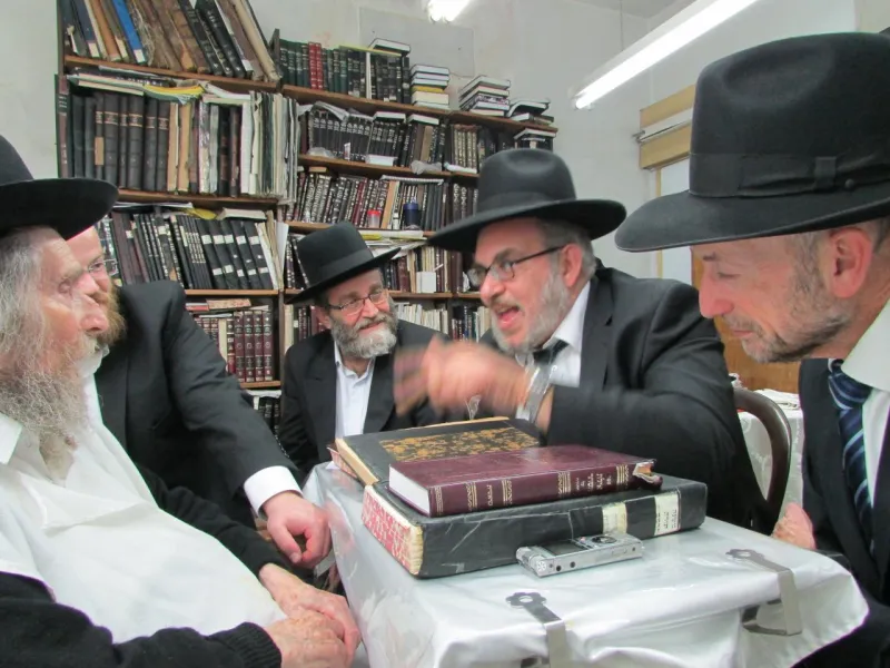 רבי אהרון לייב שטיינמן, גדל התורה, חברי כנסת 2