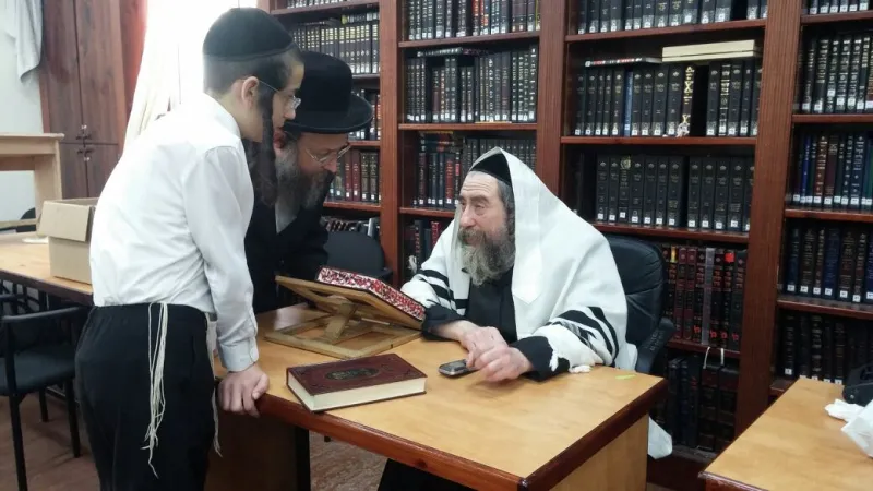 רחמסטריווקא-מירן-אור-הרשבי-2