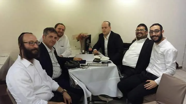 שלייקס