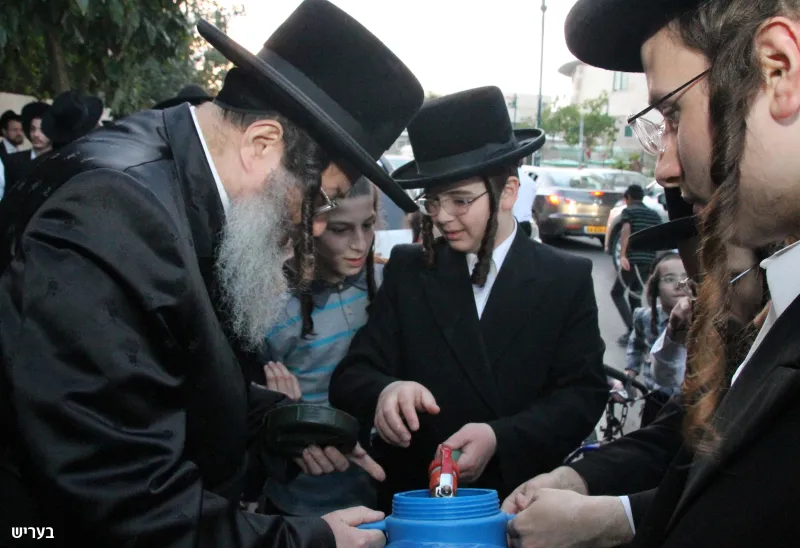 סקווירא כותל המערבי