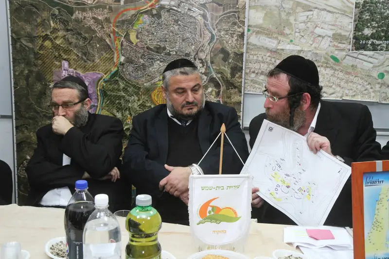 דגל התורה, משה גפני, אורי מקלב, משה אבוטבול מרדכי בלוי