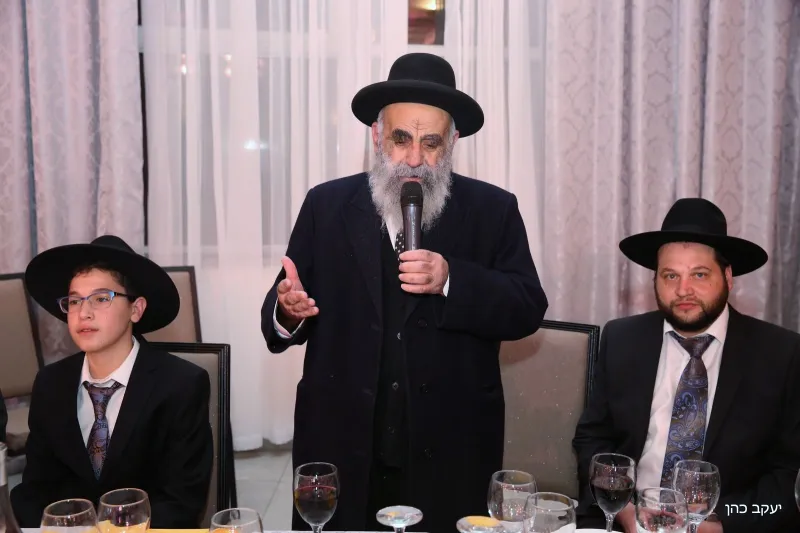 צדקה חקק צילום יעקב כהן