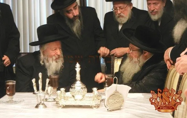 Gerer Rebbe Visit by Rabeini Shlita (12)
