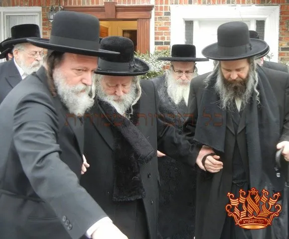 Gerer Rebbe Visit by Rabeini Shlita (13)