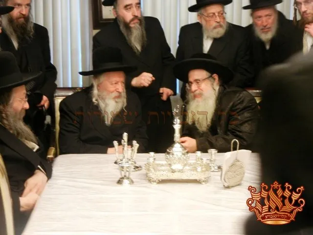 Gerer Rebbe Visit by Rabeini Shlita (2)