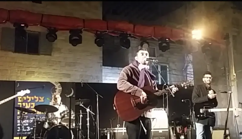 הזמר ישי ריבו