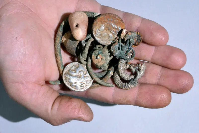 TREASURE