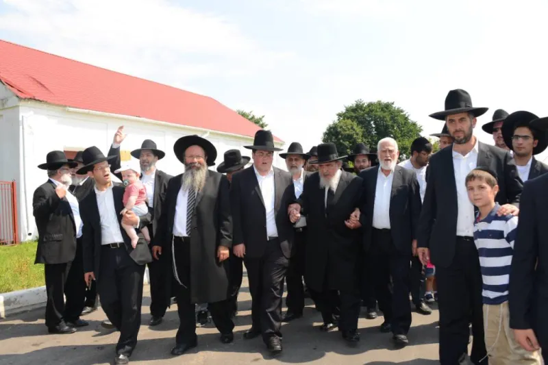 resized_בוולוזין ובקבר בעל הנפש החיים (6)