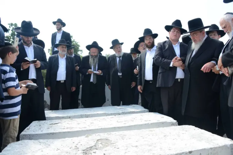 resized_בוולוזין ובקבר בעל הנפש החיים (9)