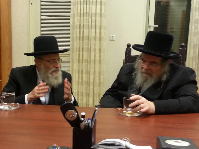 הרב אריה שטרן והאדמו"ר מבעלזא