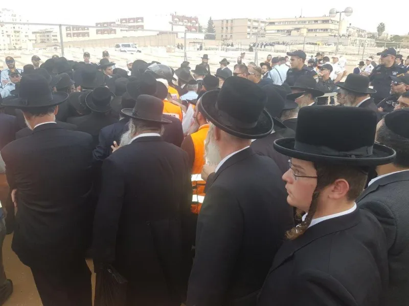 הקבורה 004