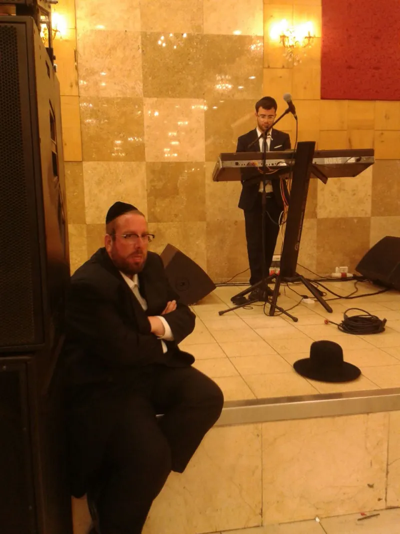 חונה שוב