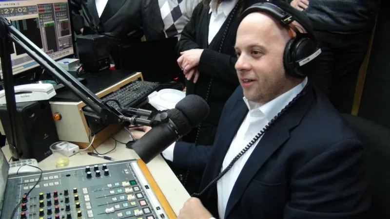 טוקר