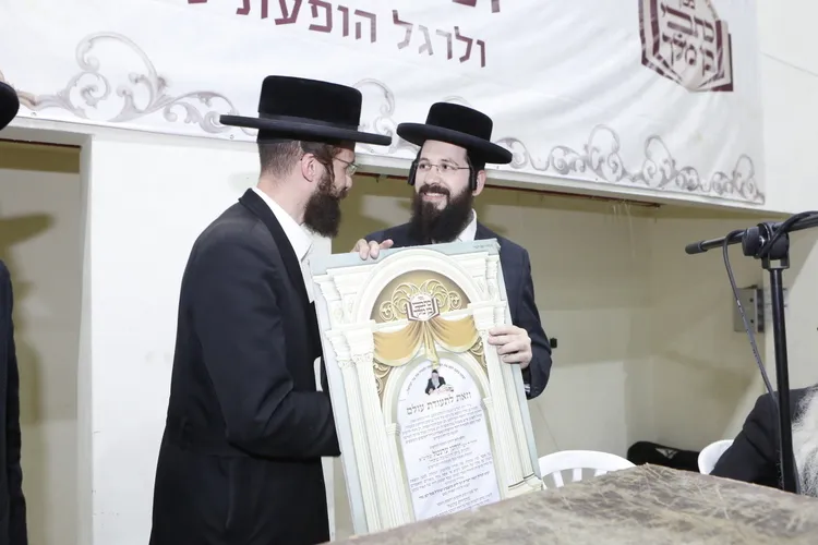 יארצייט ר' לייבל מינצברג צילום קובי הר צבי (16)