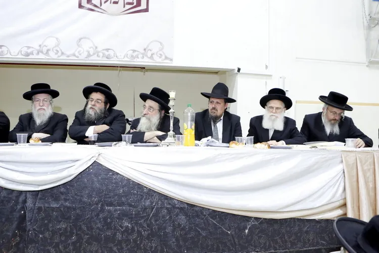 יארצייט ר' לייבל מינצברג צילום קובי הר צבי (26)