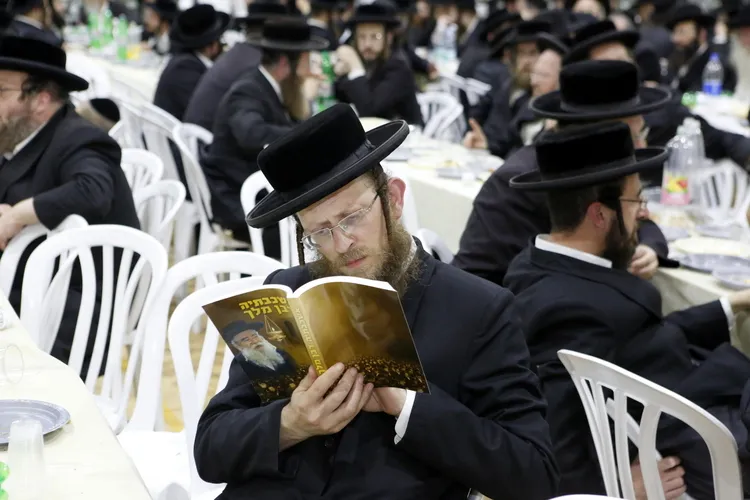 יארצייט ר' לייבל מינצברג צילום קובי הר צבי (36)