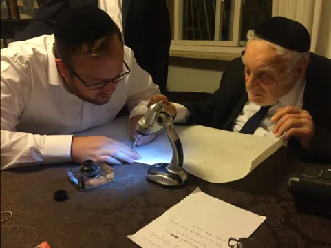 ירח טוקר