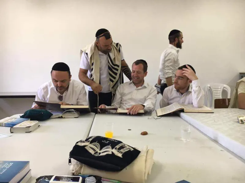 כולל אמנים שוקרון חכם עמירם