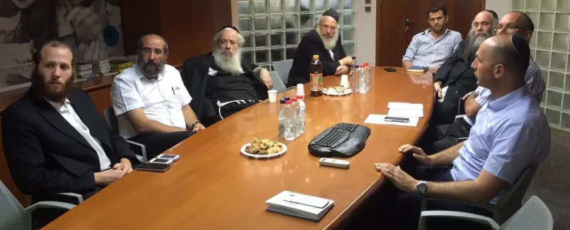 רע בב וצוותו  עם מנהלי רימון