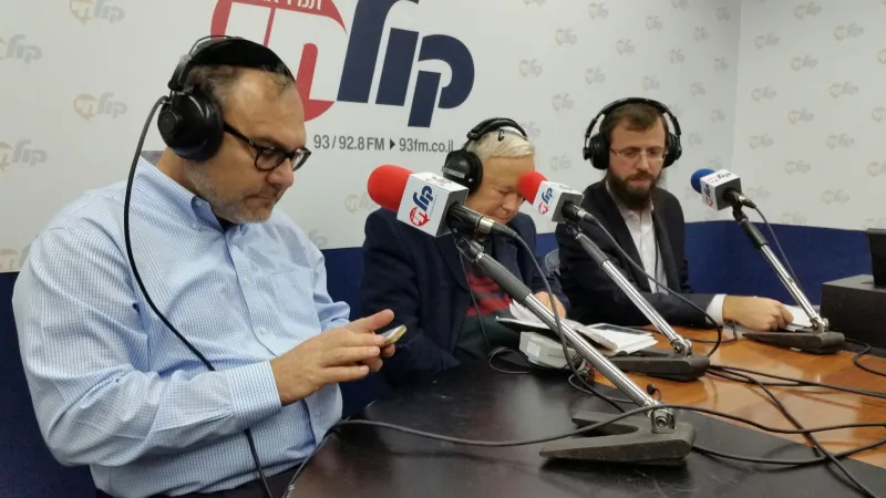 אבי רוזן שאול מייזליש איציק שיינפד שידורי המהפכה