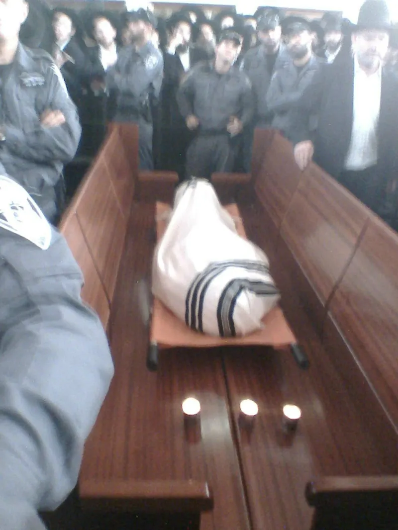 הלוויית רבי אריה פינקל