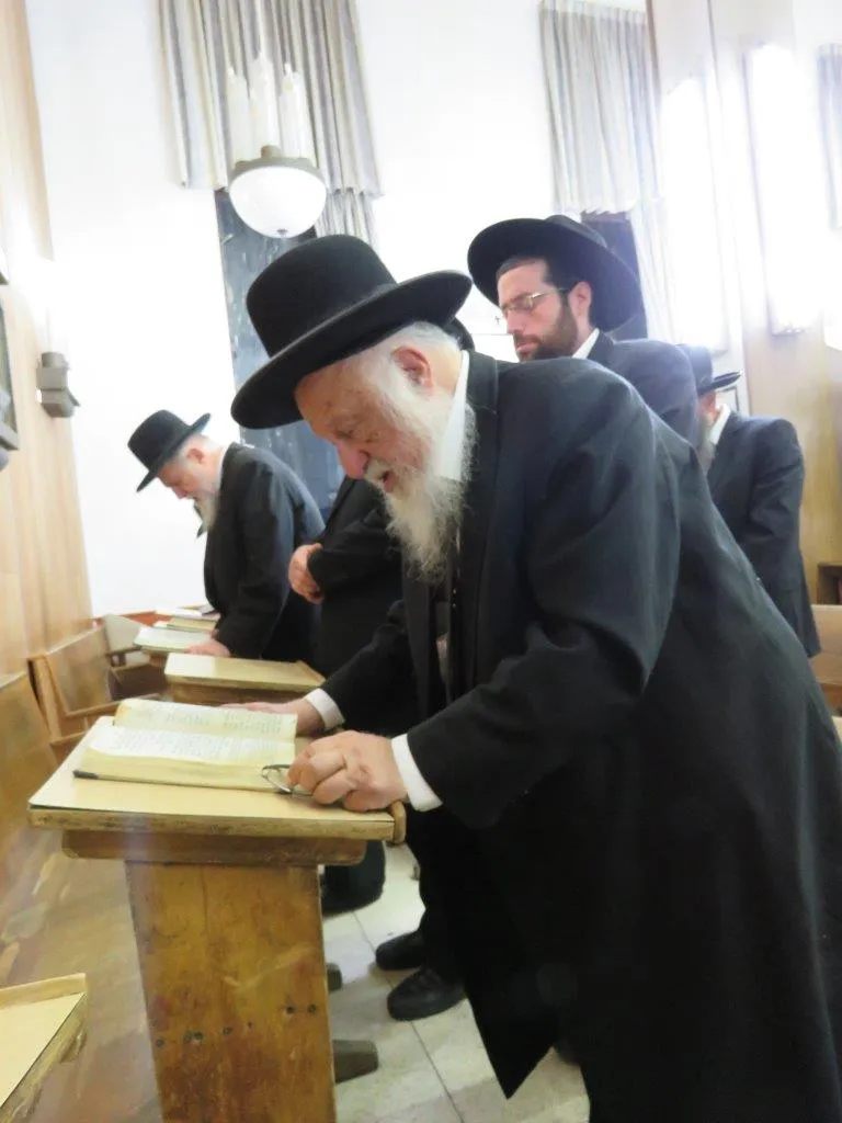 7 במעריב בישיבה