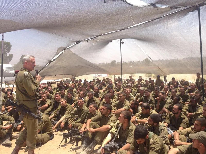 רמטכ''ל גנץ גולני חייל צבא צה''ל